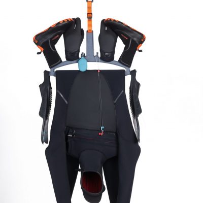 C-MONSTA WETSUIT HANGER
